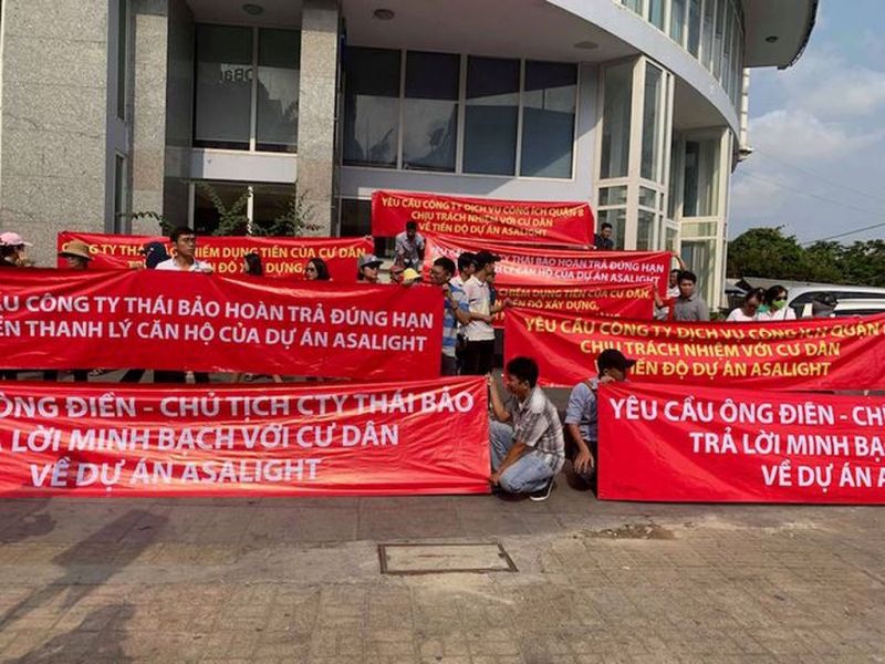 Vụ k&eacute;o l&ecirc;n UBND quận "đ&ograve;i" nh&agrave;: Đề nghị thanh l&yacute; to&agrave;n bộ hợp đồng với kh&aacute;ch h&agrave;ng